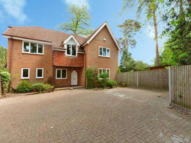The Riding, Woking GU21, 5 bed detached house to rent, £4,995 pcm | PrimeLocation