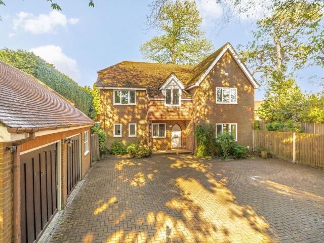 The Riding, Woking GU21, 5 bed property to rent, £4,995 pcm | PrimeLocation