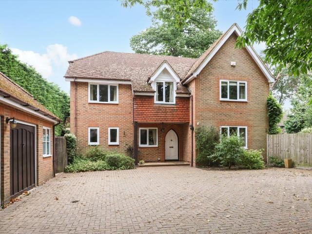 The Riding, Woking, Surrey GU21, 5 bed detached house to rent, £4,995 pcm | PrimeLocation