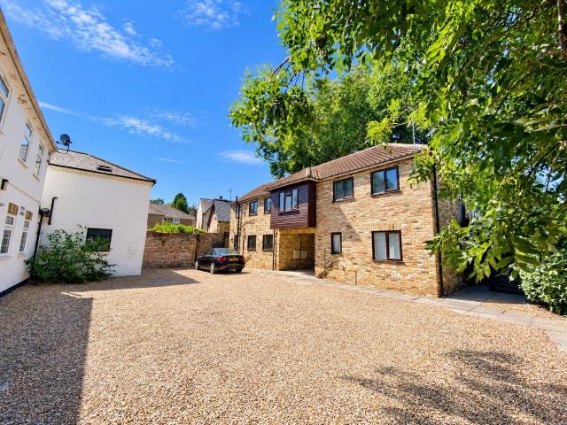 The Ridings, St Ives, Cambs PE27, 1 bed flat to rent, £975 pcm | PrimeLocation