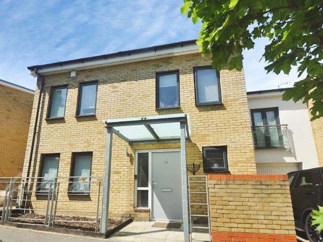 The Rise, Greenhithe DA9, 3 bed semi detached house to rent, £1,950 pcm | PrimeLocation
