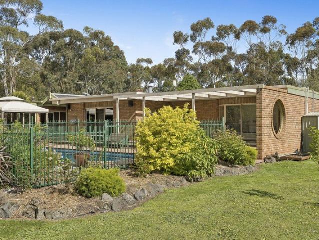 THE RURAL ESCAPE YOU'VE BEEN SEEKING