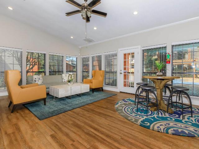 The Woodford 1 Bedroom Apartment for Rent at 6001 Oakland Hills Dr, Fort Worth, TX 76112 Woodhaven