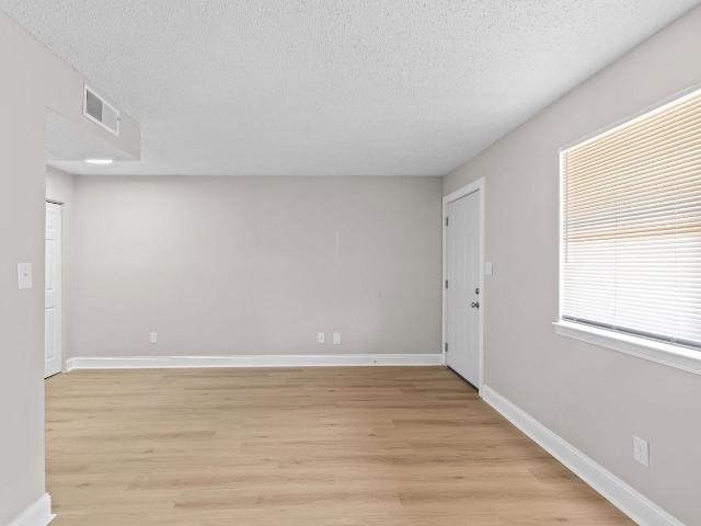 The Woodford 2 Bedroom Apartment for Rent at 4141 Pinson Valley Pkwy, Birmingham, AL 35215 Echo Highlands