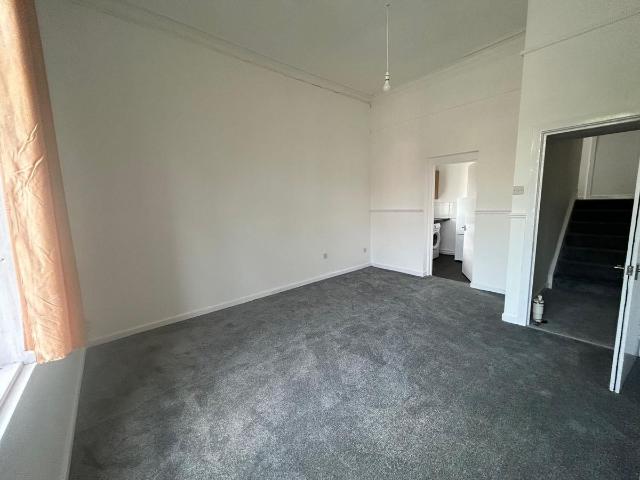 The Woodlands, Birkenhead CH41, 2 bed flat to rent, £650 pcm | PrimeLocation