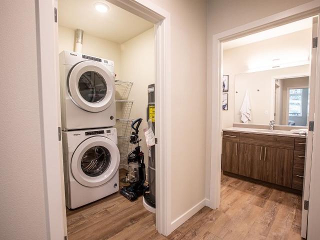 The Woods on Marquam Hill 1 Bedroom Apartment for Rent at 1311 Sw Gibbs St, Portland, OR 97239 Homestead