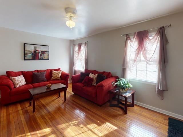The Woods of Fairlawn 2 Bedroom Apartment for Rent at 17 Manor Road unit A, Akron, OH 44313 Wallhaven