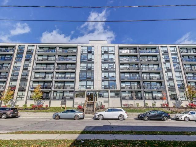The Woodside, Spadina Suites
