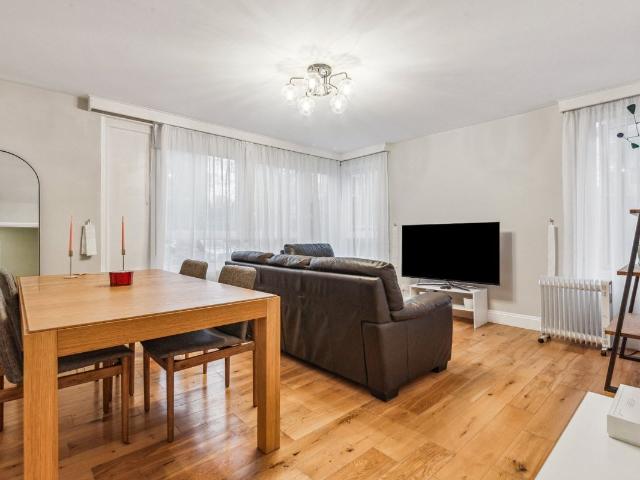 The Water Gardens, Connaught Village W2, 2 bed flat to rent, £3,185 pcm | PrimeLocation