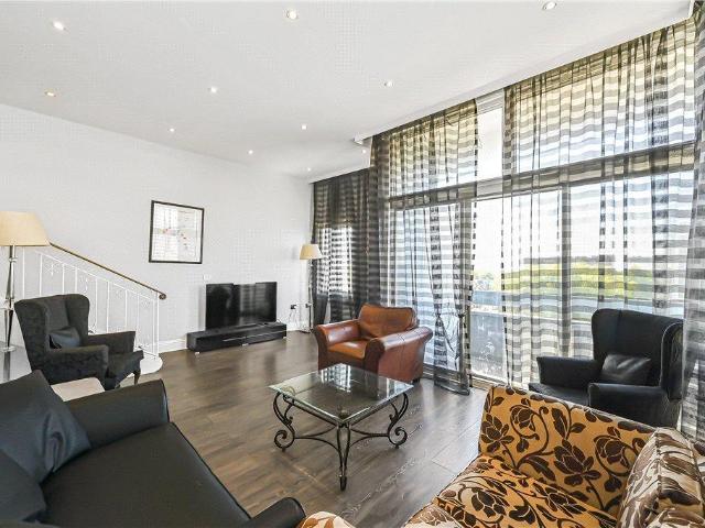 The Water Gardens, London 3 bed apartment to rent £6,067 pcm £1,400 pw