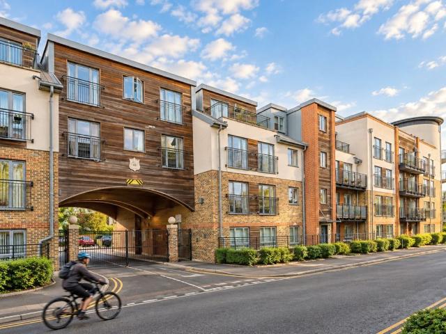 The Waterfront, Hertford SG14, 2 bed flat to rent, £1,750 pcm | PrimeLocation
