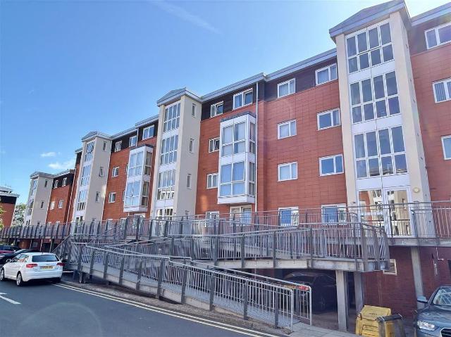 The Waterfront, Selby YO8, 2 bed flat to rent, £850 pcm | PrimeLocation