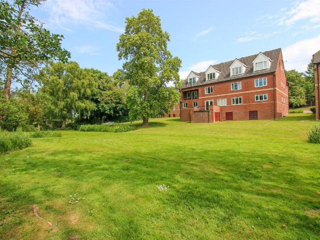 The Waterside, Hellesdon, Norwich NR6, 2 bed flat to rent, £1,295 pcm | PrimeLocation