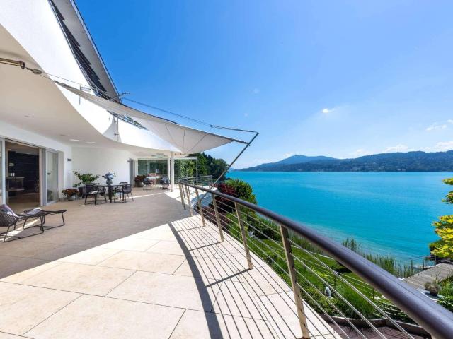 The Wave – Visionäre Architektenvilla mit spektakulärer Präsenz am Wörthersee