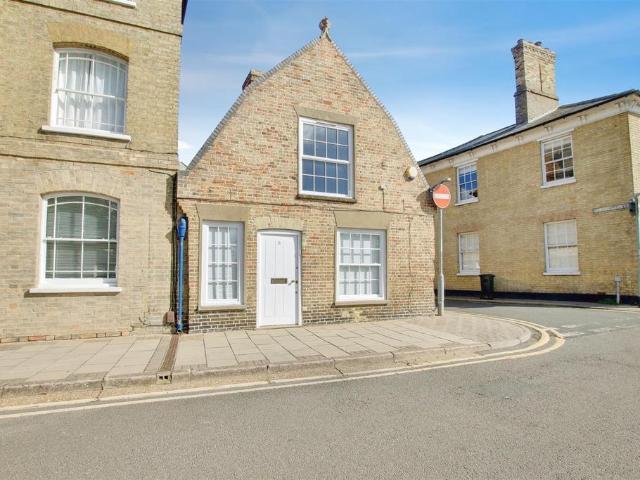 The Waits, St Ives 2 bed cottage to rent £1,250 pcm £288 pw