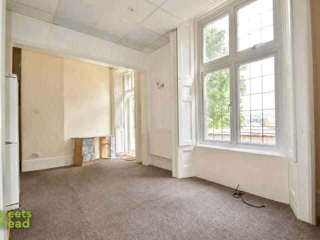 The Waldrons, Croydon CR0, Studio to rent, £1,050 pcm | PrimeLocation
