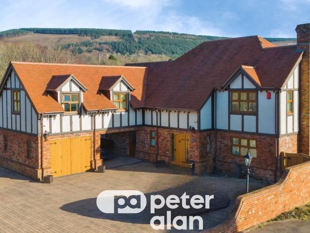 The Walk, Aberdare CF44, 6 bed property to rent, £2,200 pcm | PrimeLocation