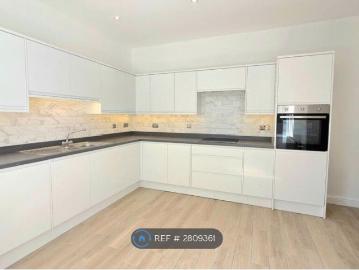 The Walk, Ebbw Vale NP23, 5 bed terraced house to rent, £1,800 pcm | PrimeLocation