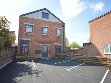 The Warehouse, Western Road, Lymington, Hampshire SO41, 1 bed terraced house to rent, £925 pcm | PrimeLocation