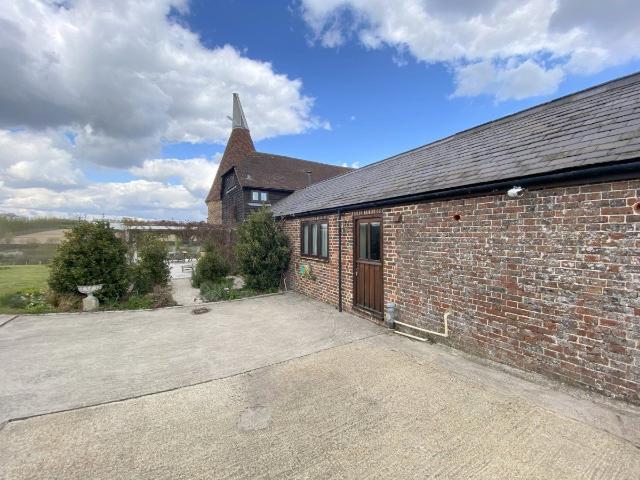 The Warren, Penshurst TN11, Studio to rent, £1,100 pcm | PrimeLocation