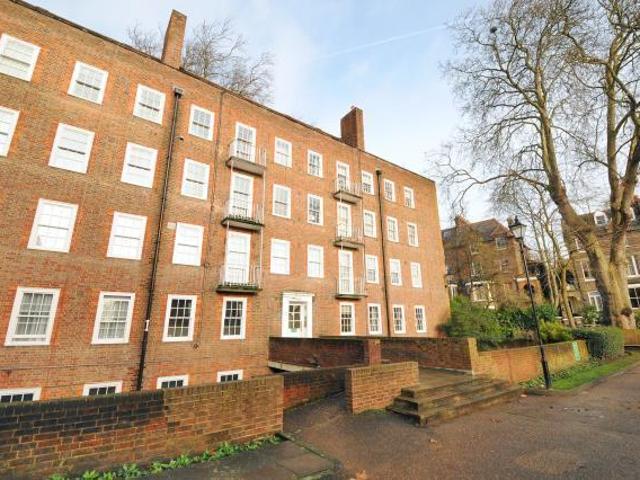 The Wells House, Well Walk, London, NW3 2 bed flat to rent £2,700 pcm £623 pw