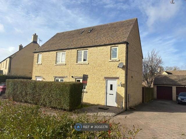 The Wern, Lechlade GL7, 3 bed semi detached house to rent, £1,800 pcm | PrimeLocation
