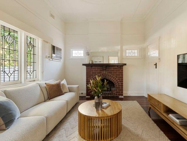 The White Picket Fence Dream, Inglewood Style