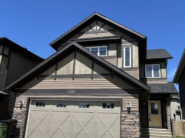 The Whole House with 3 bed/2.5 Bath/ Bonus RM/Basement – in Paisley, Edmonton