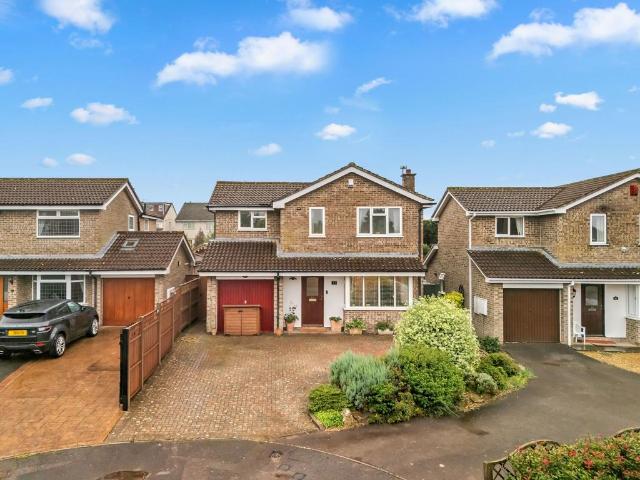The Witheys, Bristol, BS14 4 bed detached house to rent £2,200 pcm £508 pw