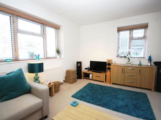 The Willoughbys, East Sheen SW14, 1 bed flat to rent, £1,950 pcm | PrimeLocation