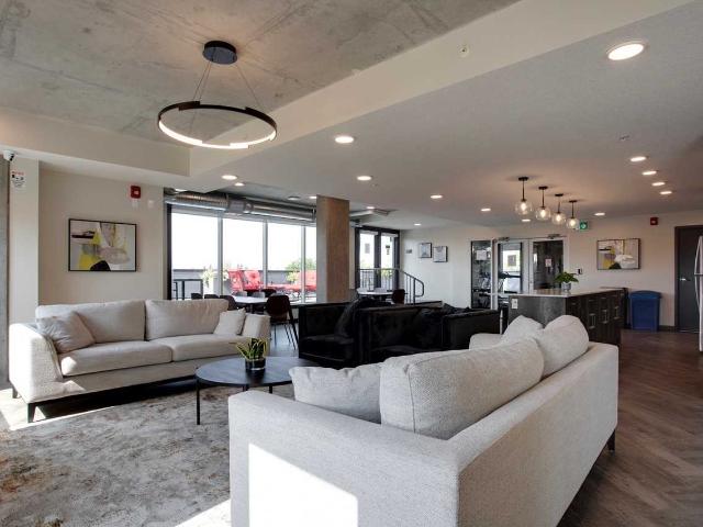 The Willow 1 Bedroom Apartment for Rent at 11009 109a Ave Nw, Edmonton, AB T5H 1G6 Queen Mary Park