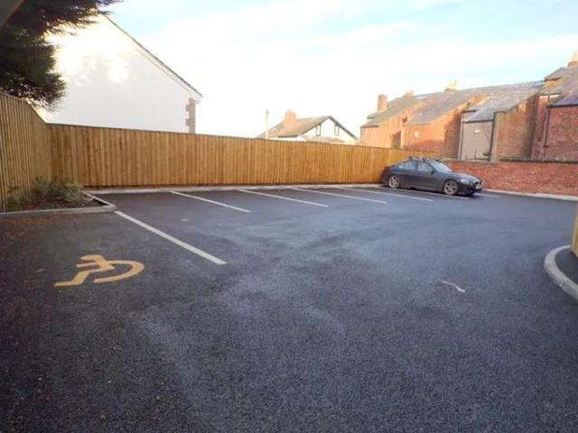 The Willows. Village Road, Oxton