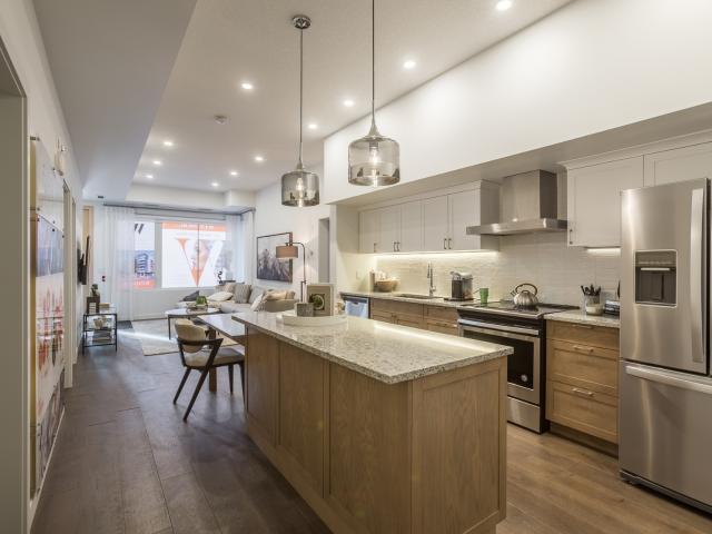The Windsor Britannia Block Townhome Apartment for Rent