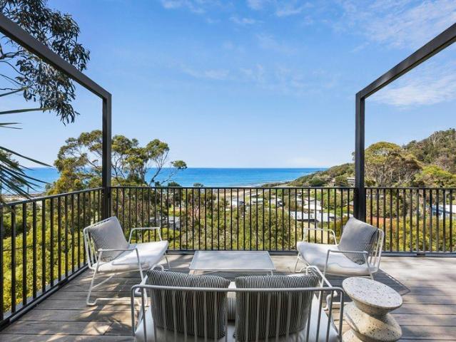 THE WYE POINT SANCTUARY: FOREVER VIEWS, BESPOKE DESIGN