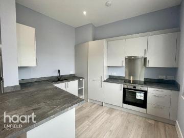 The Town, ENFIELD 2 bed apartment to rent £2,000 pcm £462 pw