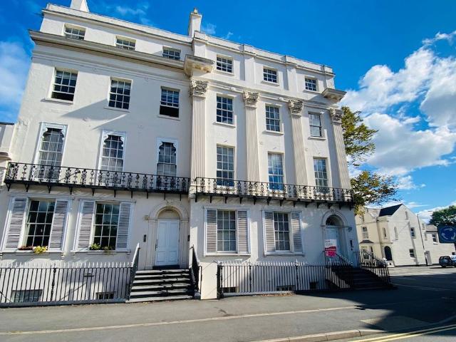 The Town House, Leamington Spa CV32, 2 bed flat to rent, £2,200 pcm | PrimeLocation