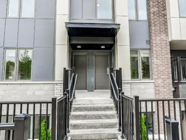 The Towns at York Mills & Leslie — Two Bedroom Townhomes