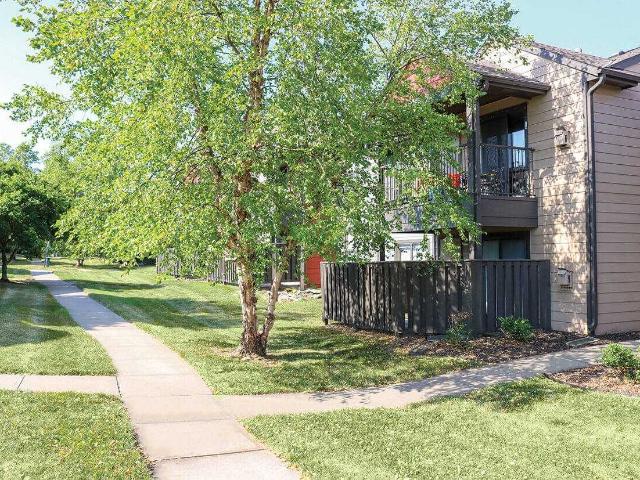 The Township 1 Bedroom Apartment for Rent at 400 Ne 103rd St, Kansas City, MO 64155 New Mark