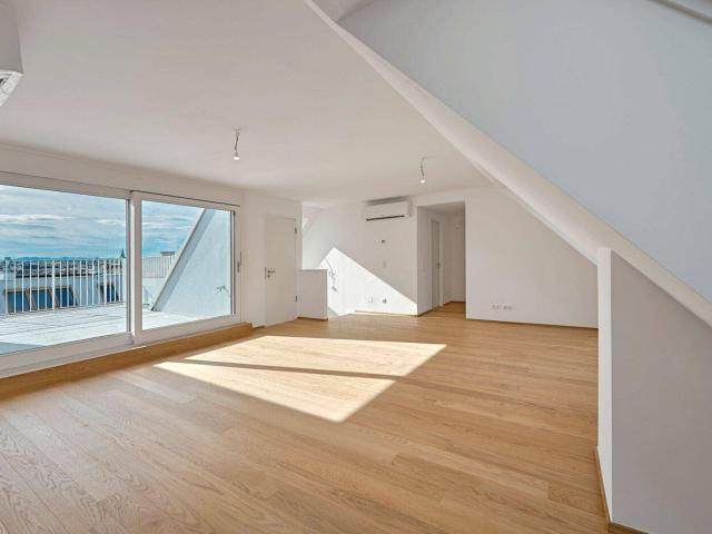 THE TEMPTATION Dachgeschoss Maisonette mit Terrasse & Balkon | 21 m², 4 Zimmer