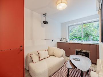 The Theophile Chic, Fully equipped, 16ème