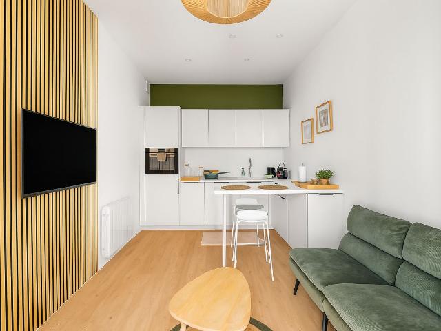 The Thelma – Charming 1 Bedroom Apartment close to the City Centre, Lyon Amsterdam Apartments for Rent