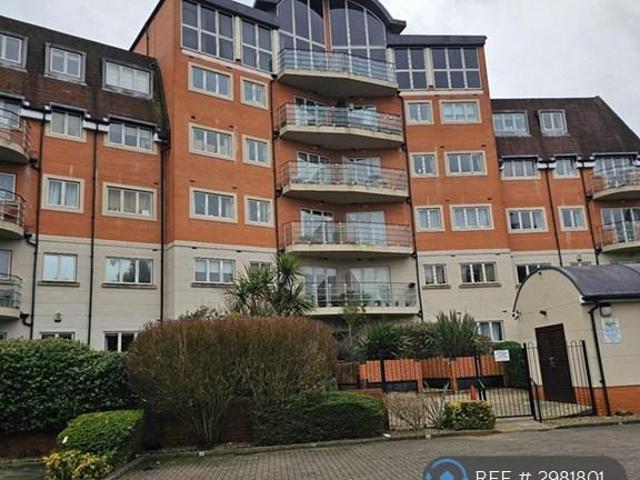 The Thomas More Building, Ruislip, HA4 2 bed flat to rent £1,675 pcm £387 pw