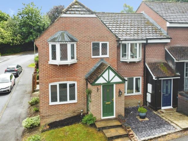 The Thorns Marlborough, Marlborough 3 bedrooms Property for lettings Mcfarlane