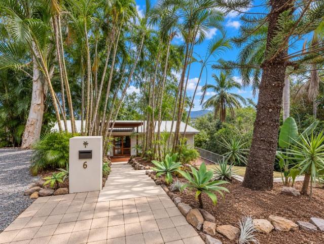 The Treehouse Feeling, Right in the Heart of Cannonvale