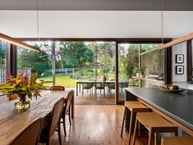 The Treetop Art House Berry