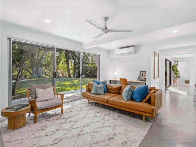 The Triangle House at Beautiful Cabarita Beach