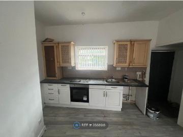 The Triangle, Huddersfield HD1, 2 bed terraced house to rent, £595 pcm | PrimeLocation