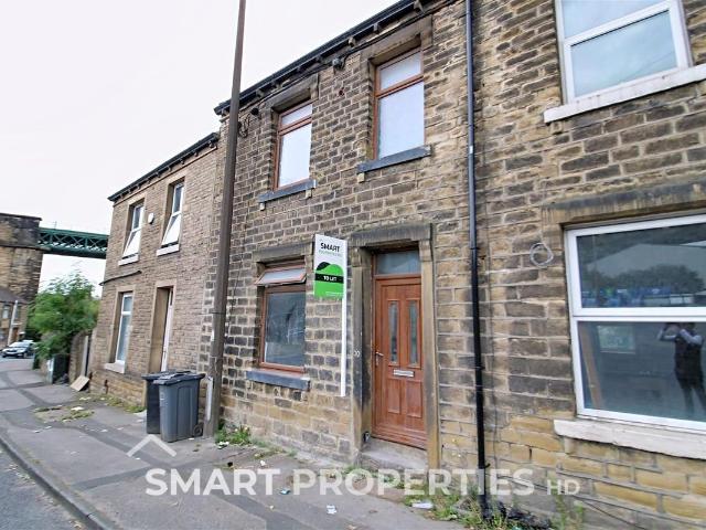 The Triangle, Huddersfield HD1, 3 bed terraced house to rent, £700 pcm | PrimeLocation