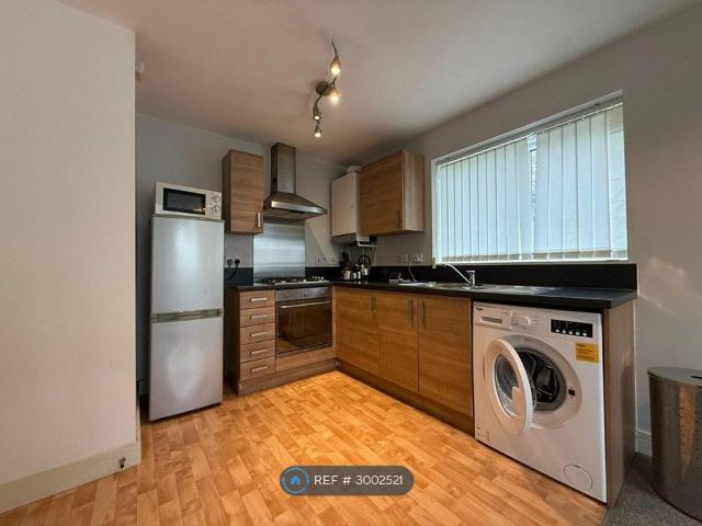 The Trinity, Bolton BL3, 2 bed flat to rent, £820 pcm | PrimeLocation