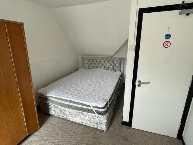 The Tything, Worcester WR1 1 bed in a flat share to rent £550 pcm £127 pw